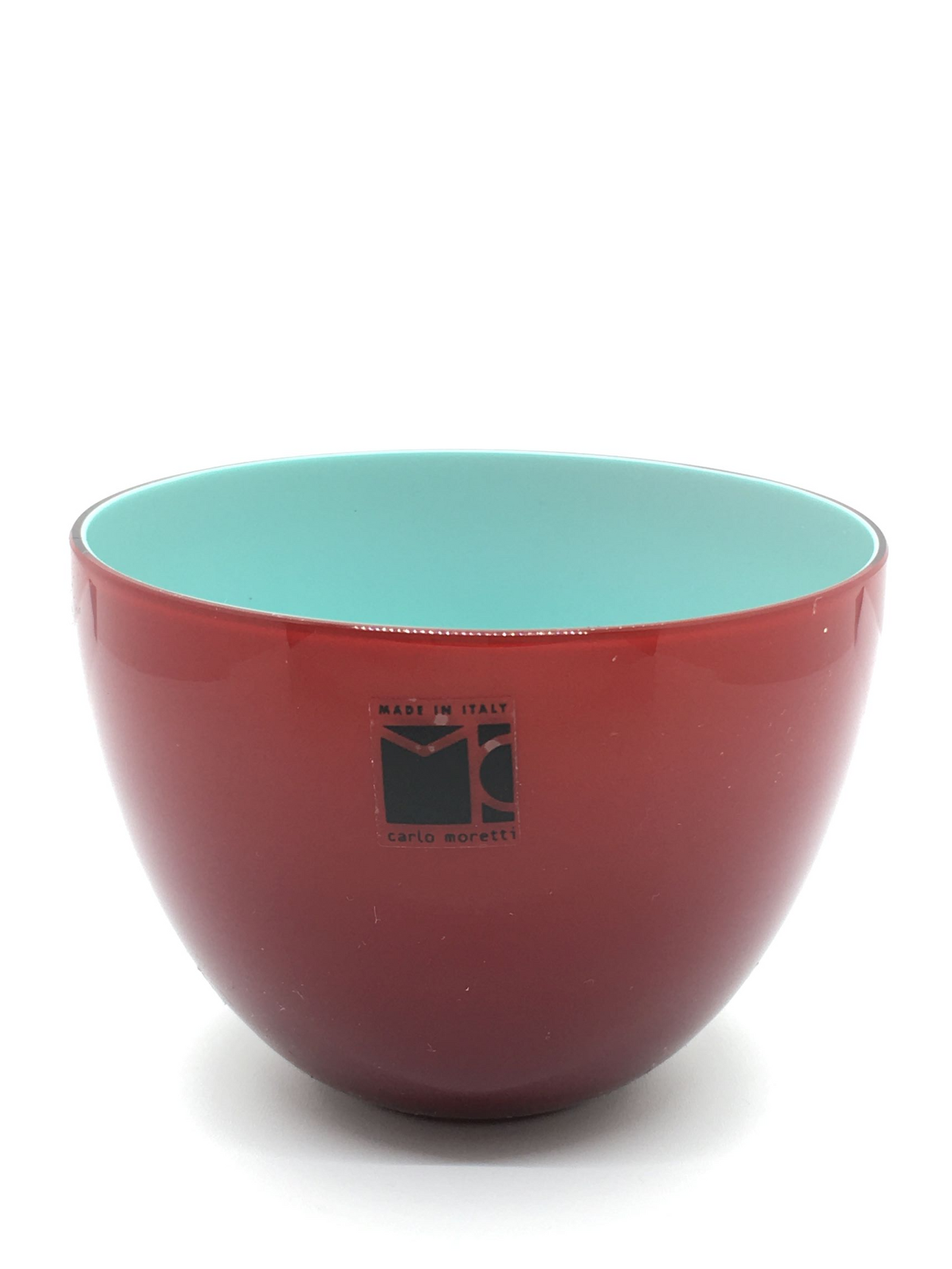 Coppetta in pasta vitrea di Murano bicolore, soffiata a bocca e rifinita a mano. EDIZIONE LIMITATA Dimensioni: diametro 97 mm, altezza 68 mm.