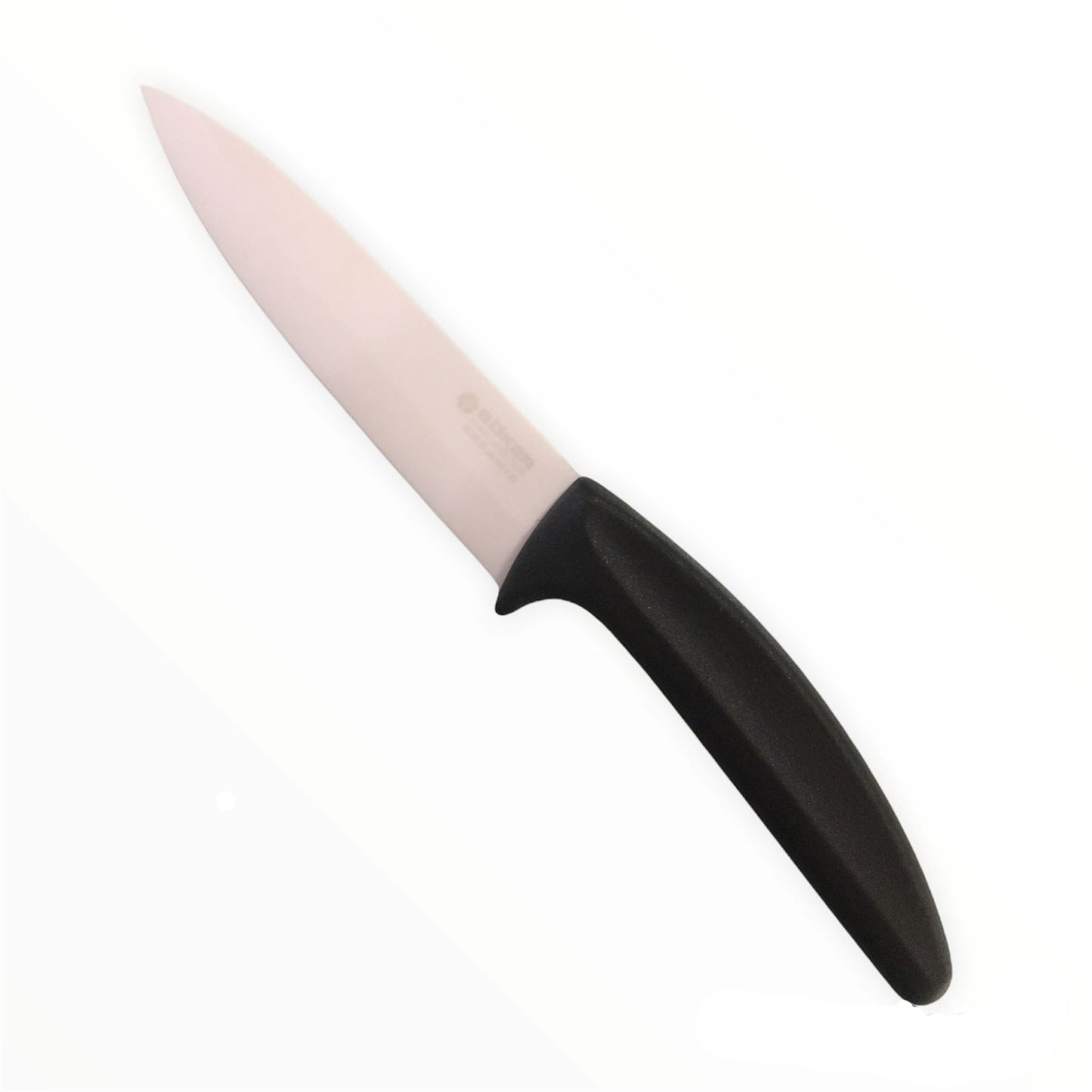 Un coltello con lama in ceramica è perfetto per affettare carni senza osso, cibi cotti, frutta e verdure. Caratteristiche della lama in ceramica: non trasmette gusti ed odori; il materiale inerte evita la formazione di ruggine. Dimensioni: lama cm 12, manico cm 12. In negozio e online su tuttochic.it