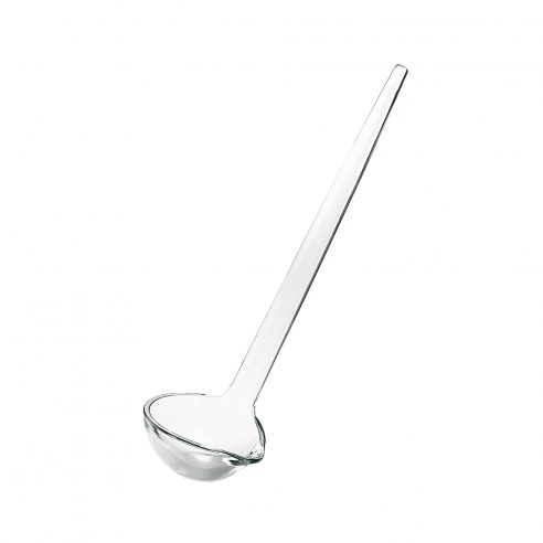 Mestolo realizzato in materiale acrilico. Ideale per servire cibi liquidi. Lavabile in lavastoviglie. caratterizzato da una buona trasparenza e da un'ottima resistenza agli agenti chimici. Presenta una discreta resistenza al calore (MAX 70°C). Dimensioni: cm 33,5, capacità: 100 cc. In negozio e online su tuttochic.it
