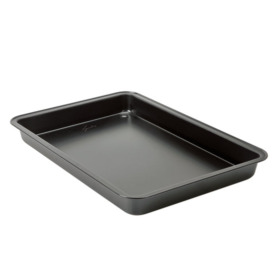 Rostiera cm 42 x 29 x 4 in acciaio al carbonio made in germany. Gustosa è la linea forno Lagostina perfetta per chi vuole sperimentare sia ricette dolci sia salate. Tutti i prodotti di Gustosa sono facili da lavare grazie al rivestimento 100% antiaderente, sicuro per la salute. In negozio e online su tuttochic.it