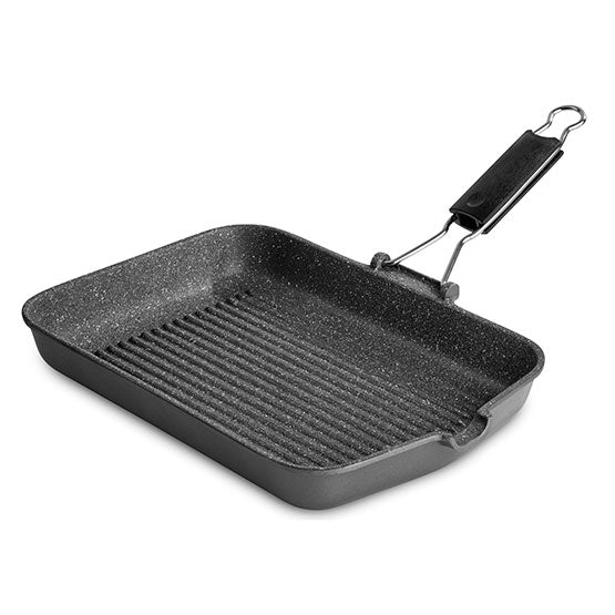 I Grill Lagostina sono strumenti pratici, versatili ed eleganti: grazie al corpo in alluminio pressofuso la loro superficie si riscalda velocemente ed in modo uniforme, consentendo un’eccellente cottura alla griglia. Dimensioni: cm 24 x 36. In negozio e online su tuttochic.it
