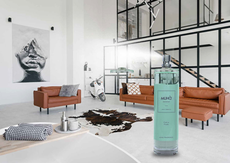 Flacone profumatore spray per ambienti con fragranze decorative per la casa