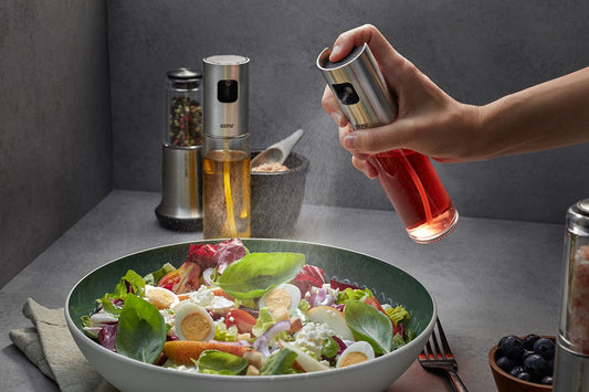 Set di 2 spruzzatori NEVA di GEFU per olio e aceto in vetro e acciaio inossidabile.