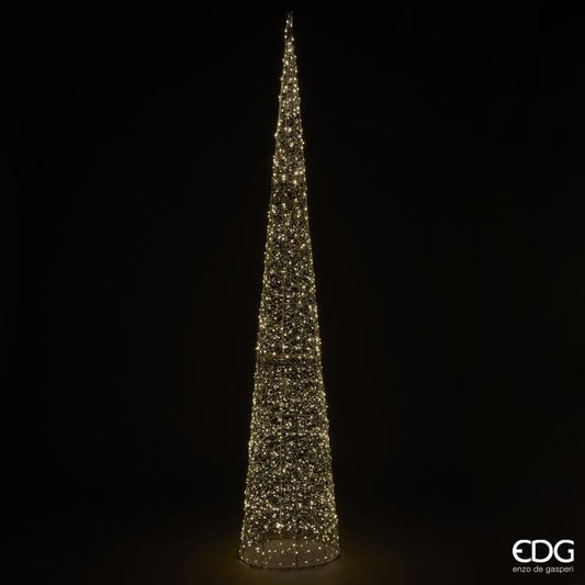 Albero di Natale a forma di cono con 1800 led realizzato in metallo color oro chiaro e decorato con perline diametro cm 45 x 280 h. In negozio e online su tuttochic.it