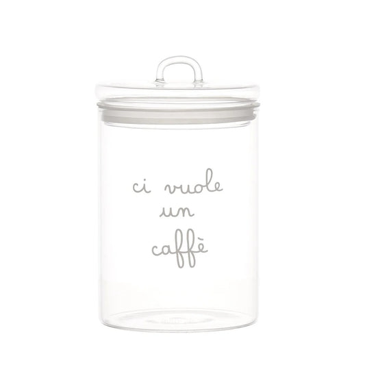 Il barattolo di vetro borosilicato trasparente con la scritta "ci vuole un caffè" Dimensioni: ø 12 x h 20 cm. In negozio e online su tuttochic.it