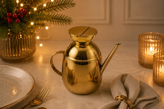 Oliera classica Tosca Gold Edition Olipac da 700 ml in acciaio inossidabile con finitura dorata lucida, beccuccio a lancia e coperchio apribile