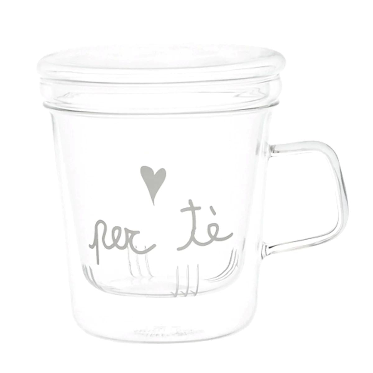 Questo Mug con Infusore e coperchio è perfetto per gli amanti del tè. Realizzato in vetro borosilicato. Con il suo design moderno e funzionale, rende l'esperienza del tè ancora più piacevole. Dimensioni diam. 10/8 cm x h 11,50 cm - capienza 400ml. In negozio e online su tuttochic.it