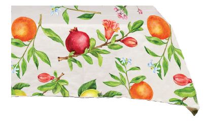 Tovaglia in puro lino con decoro frutta, stampato. Il lino, fibra naturale, riciclabile, biodegradabile e anallergico. Dimensioni: cm 240 x 150. In negozio e online su tuttochic.it