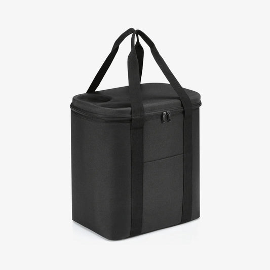 Coperchio rinforzato della Coolerbag XL Reisenthel utilizzato come piano d'appoggio.