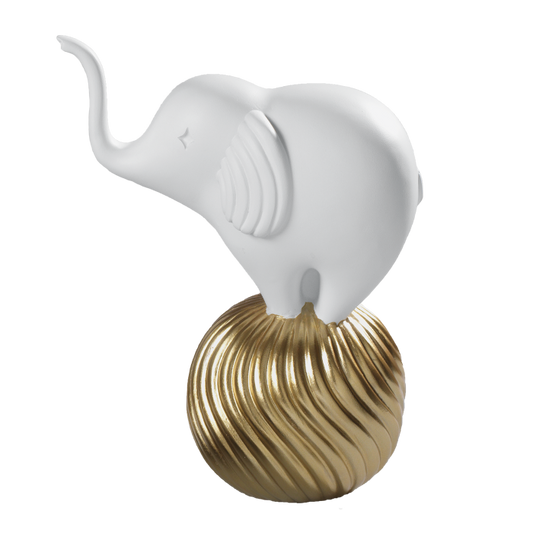 Scultura stampata in resina decorata di elefante bianco su sfera oro. Dimensione: cm 21 x 13 x 27 h. In negozio e online su tuttochic.it