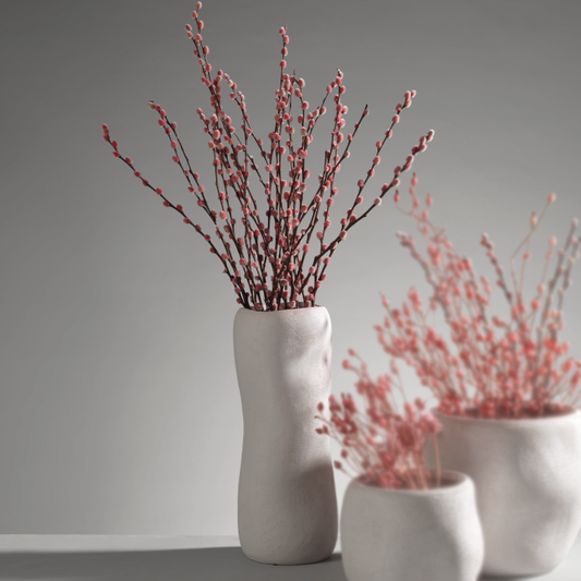 Vaso in ceramica bianca opaca Mascagni Casa Ø 15,5 x H 38 cm con rami decorativi rosa

