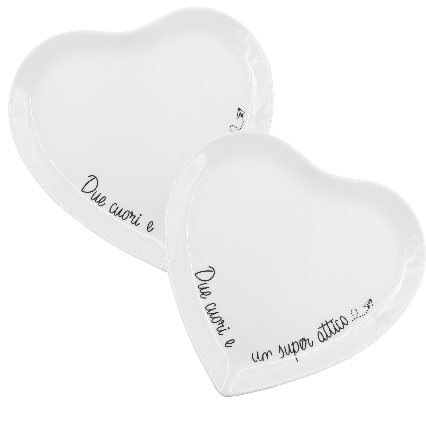 2 piattini a forma di cuore per alimenti in porcellana bianca decorata. Dimensioni singolo pezzo: cm Ø 17 x h 1,5. In negozio e online su tuttochic.it