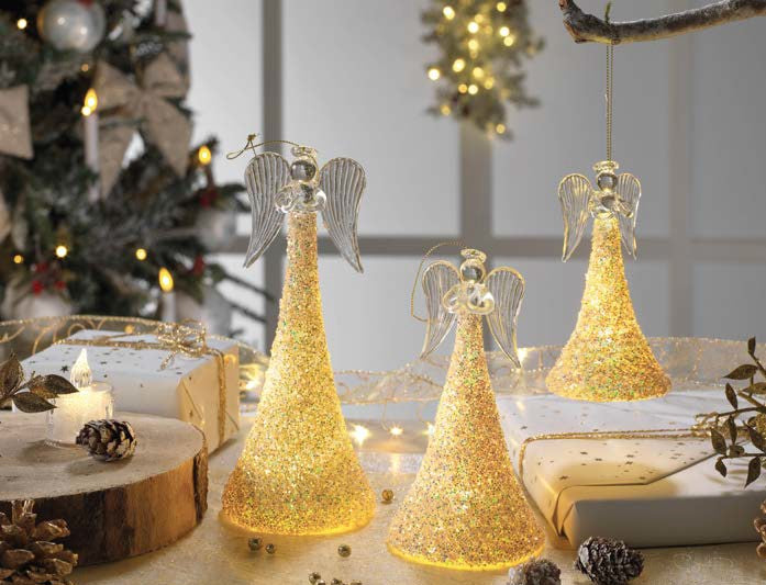 Realizzato con vetro di alta qualità e decorato con granellini e glitter e led. Dimensioni: cm 7 x 12,5 h. In negozio e online su tuttochic.it