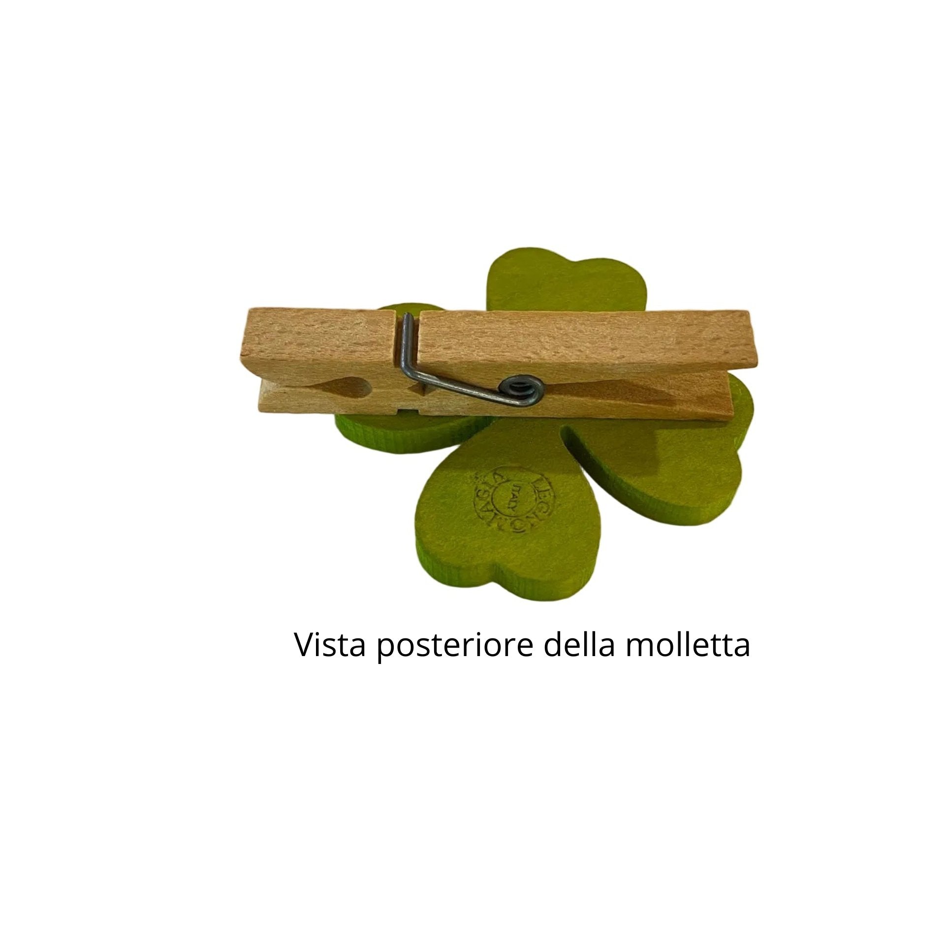 Vista posteriore della molletta chiudibusta in legno naturale con molla metallica e marchio originale impresso di Legnomagia.