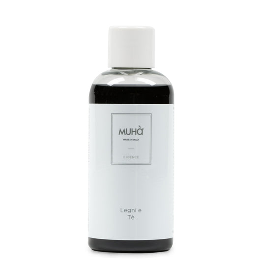 Ricarica profumatore d'ambiente con diffusore a forma di fiore e stick in fibra. LEGNI E TÈ Ricordi di un souk d’oriente sono evocati dal profumo agrumato del bergamotto e dell’arancia che si espandono leggeri sorretti da un sentore di tè nero e... In negozio e online su tuttochic.it