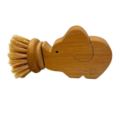 Spazzolino per lavare i piatti in legno di faggio a forma di elefantino con spazzola in fibra vegetale naturale modello Elefantino di Legnomagia.