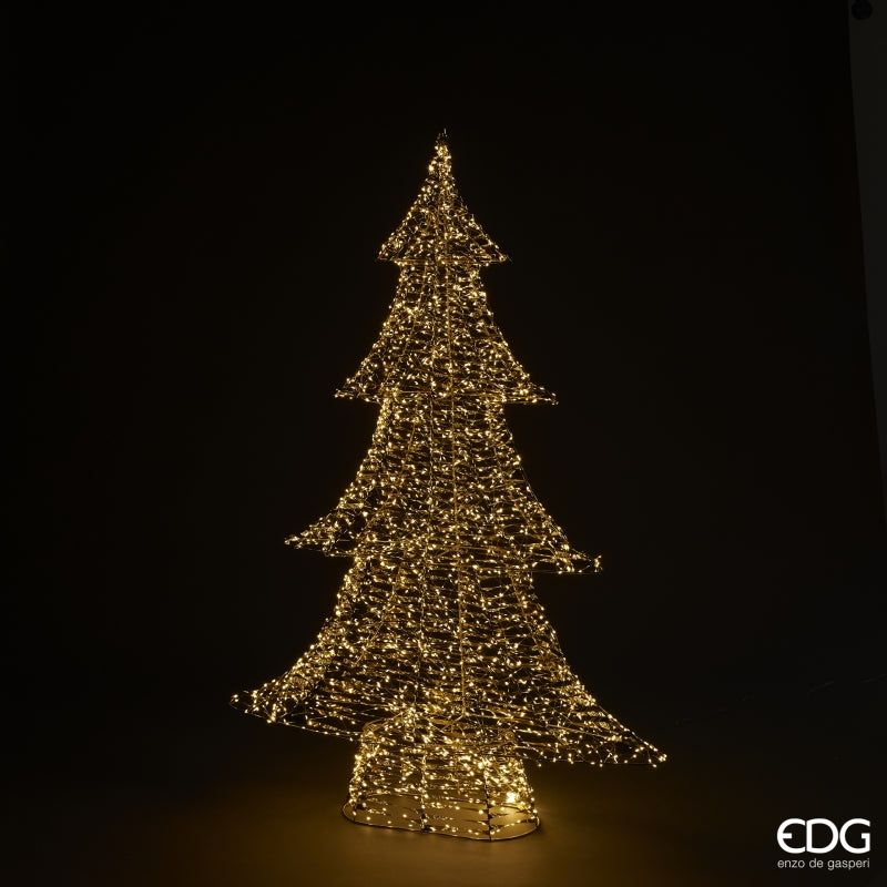 Albero di Natale in metallo di colore oro con 1800 microled, alto cm 122 e largo cm 82. Uso interno ed esterno (non direttamente alle intemperie)Input/alimentazione: 220 V - AC. 50-60Hz Output/potenza 31V 6WGrado protezione IP44 Lunghezza cavo 5 metri Luci fisse con Timer. In negozio e online su tuttochic.it