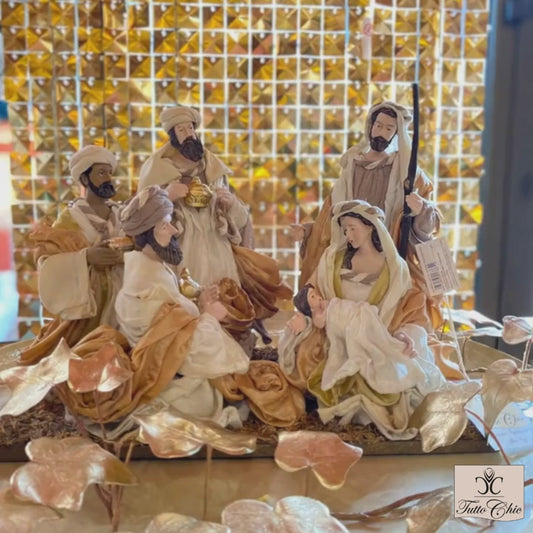 Natività in Tessuto con Re Magi su Base in Legno H 27 cm – EDG Enzo De Gasperi