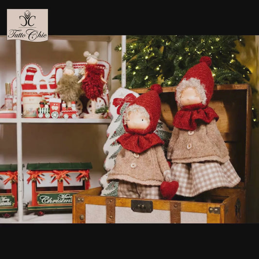 Bambole maschietto/femminuccia in stoffa da 52 cm con cappuccio rosso e cuore rosso in mano, collezione Vintage Toys di Nuvole di Stoffa.
