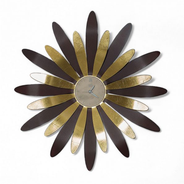 Orologio da parete in metallo decorato con foglia oro Dimensione: Diam. 60 Arti & Mestieri. In negozio e online su tuttochic.it