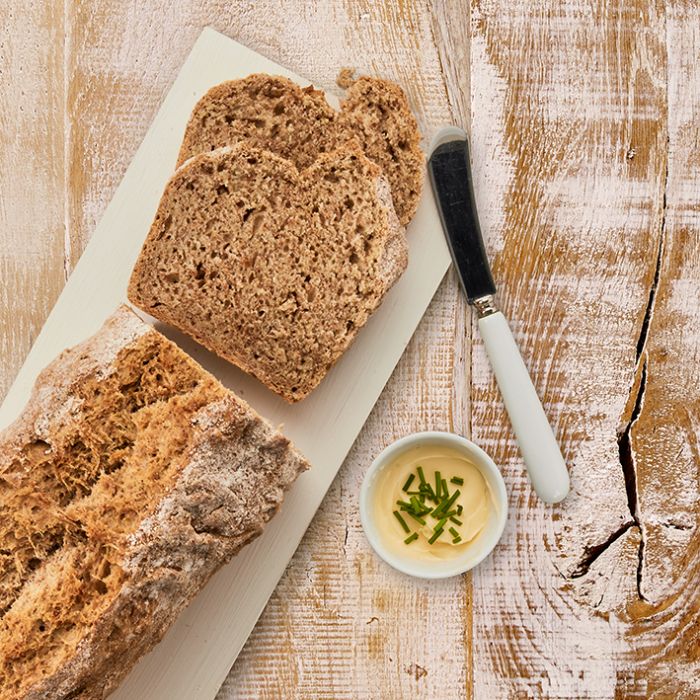 Teglia per pane rettangolare in acciaio al carbonio perforato con rivestimento antiaderente facile da pulire Adatto solo per l'impasto del pane! 20 cm Altezza 7,5 cm Il materiale forato migliora la circolazione dell'aria e il pane ha una superficie croccante tutt'intorno. In negozio e online su tuttochic.it