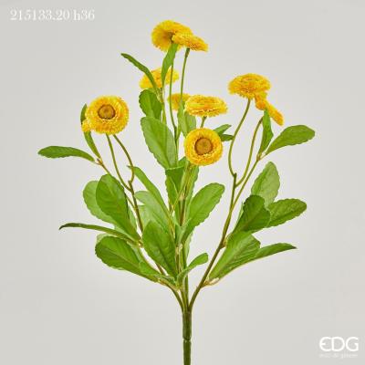 Cespuglio artificiale di fiori Pratolina di colore giallo. Dimensioni: altezza cm. 36. Ideali per decorare. In negozio e online su tuttochic.it