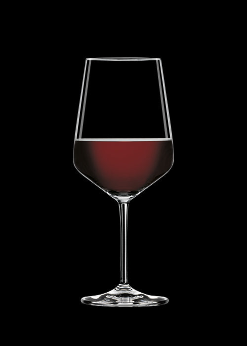 Set di 4 calici vino rosso da degustazione in vetro cristallino. Dimensioni: mm 96 x 230 h - Capacità: 630 ml Style è una serie di bicchieri con una concezione della forma molto moderna che con la loro caratteristica silhouette donano ad ogni tavola un'espressione di stile ed eleganza. Lavabile in lavastoviglie