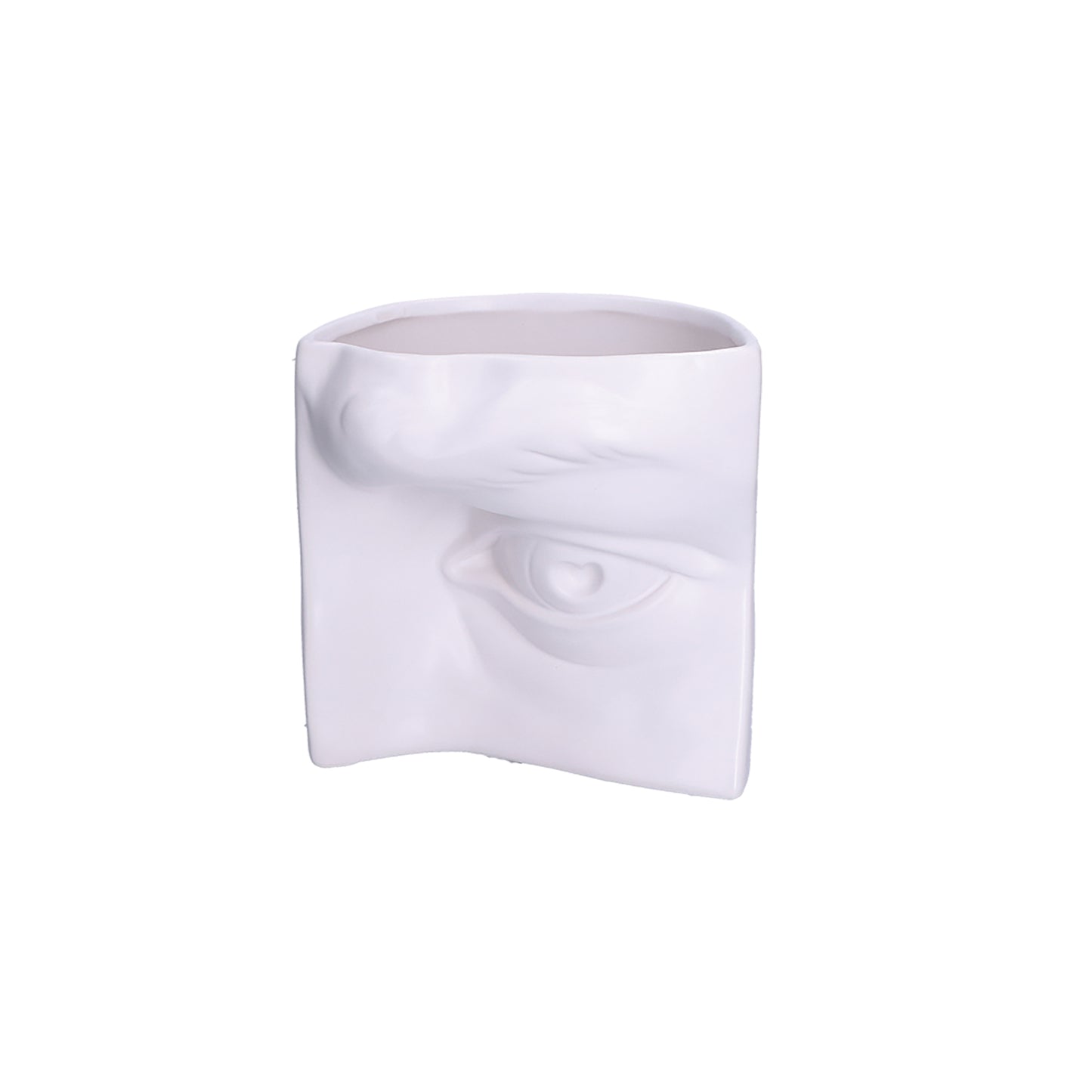 Vaso decorativo in ceramica di colore bianco. Collezione Augusto Dimensioni: cm&nbsp;18 x 15 x h 18. In negozio e online su tuttochic.it