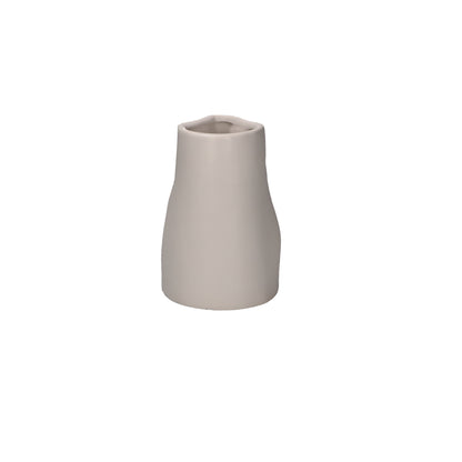 Vaso decorativo in ceramica di colore bianco. Collezione Augusto Dimensioni: cm 9 x 10 x h 13. In negozio e online su tuttochic.it