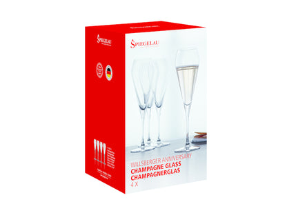 Set di 4 flute champagne in vetro cristallino. Dimensioni: mm 69 x 238 h - Capacità: 240 ml. Lavabile in lavastoviglie. Selezione di prodotti Spiegelau in negozio e online su tuttochic.it
