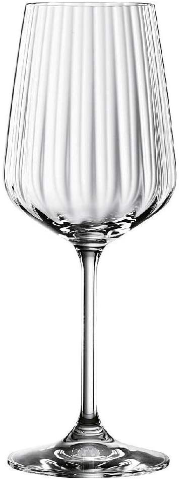 Set di 4 calici per vino bianco in vetro cristallino lavorato. Dimensioni: mm 85 x 222 h - Capacità: 440 ml Lavabile in lavastoviglie. In negozio e online su tuttochic.it