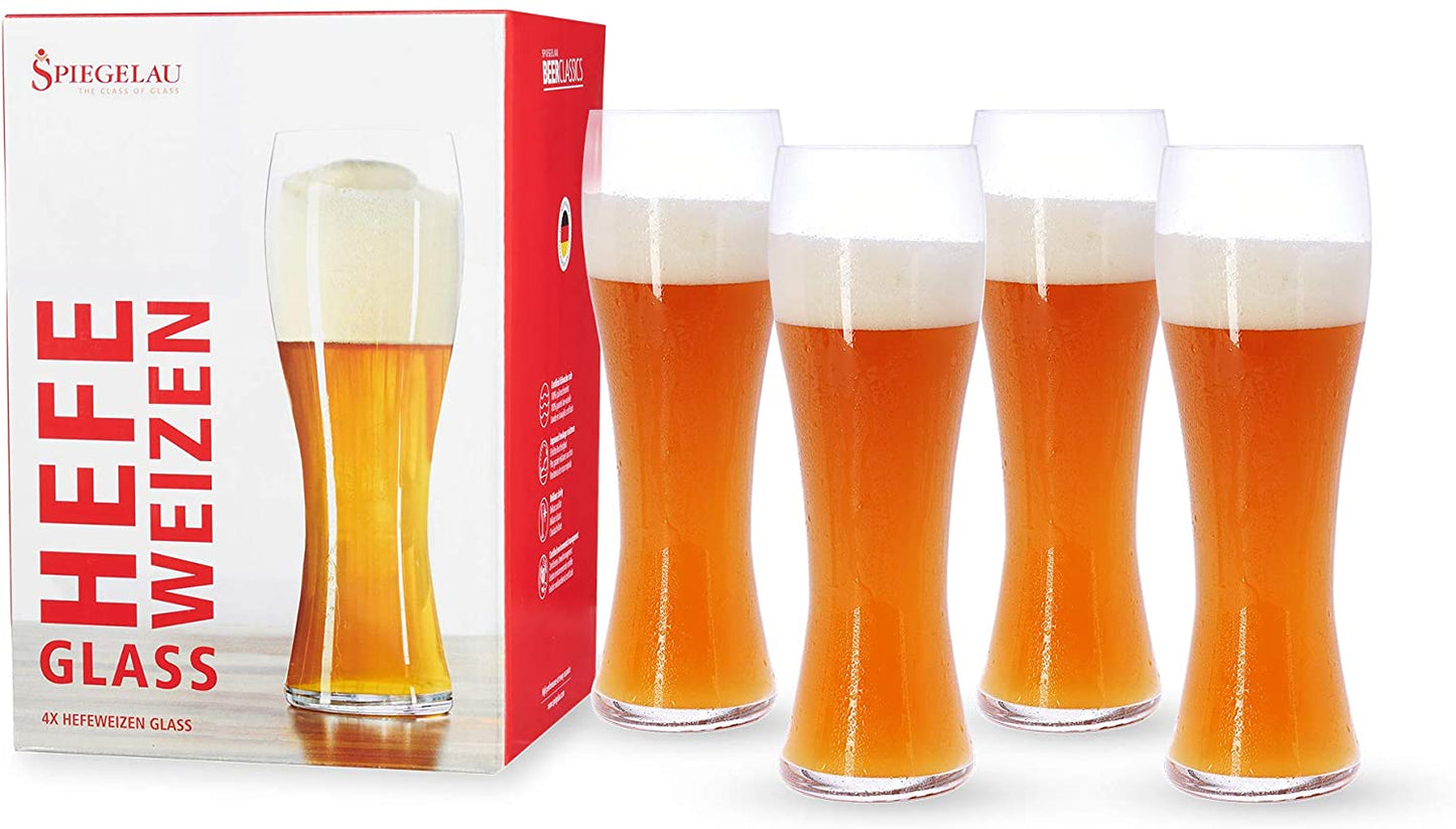 Set di 4 bicchieri per birra Weiss in vetro cristallino. I bicchieri da birra classici di Spiegelau migliorano il piacere di bere birra. Dimensioni: mm 81 x 238 h - Capacità: 700 ml. Lavabile in lavastoviglie. In negozio e online su tuttochic.it